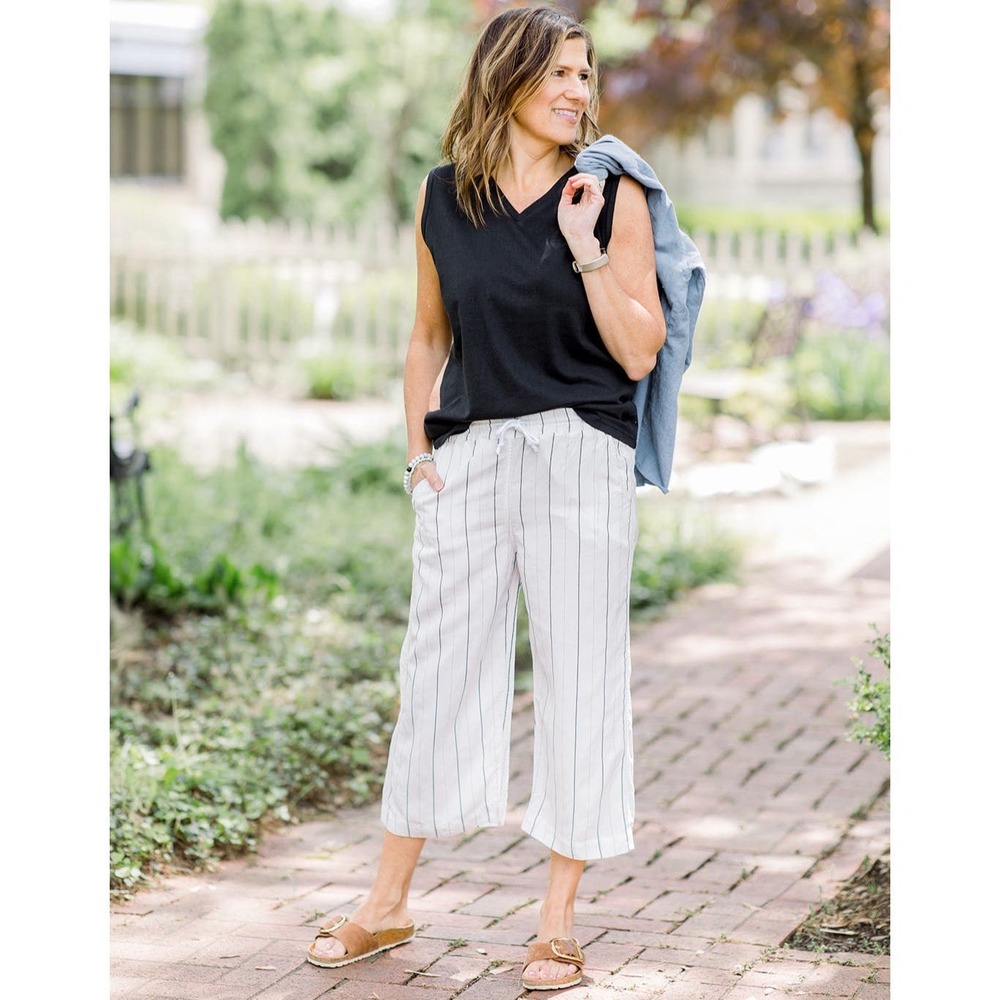 EVOLVERIE | Crop Wide Leg Pull On Pants |‎ M